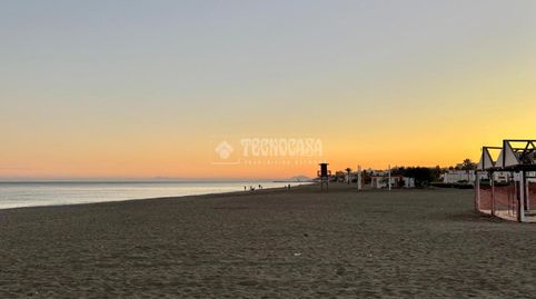 Foto 2 de Casa adosada en venta en Marina de Casares, Casares