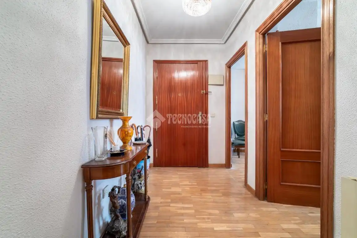 Wohnung zum Verkauf in Madrid mit Parkett