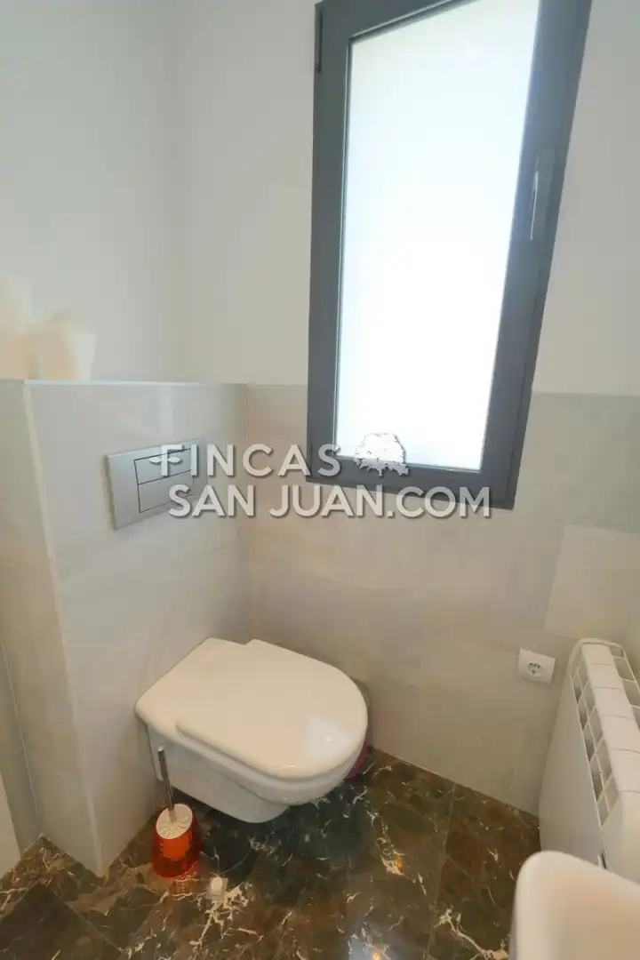 Bany de Casa o xalet en venda en Sant Joan d'Alacant amb Aire condicionat, Calefacció i Terrassa