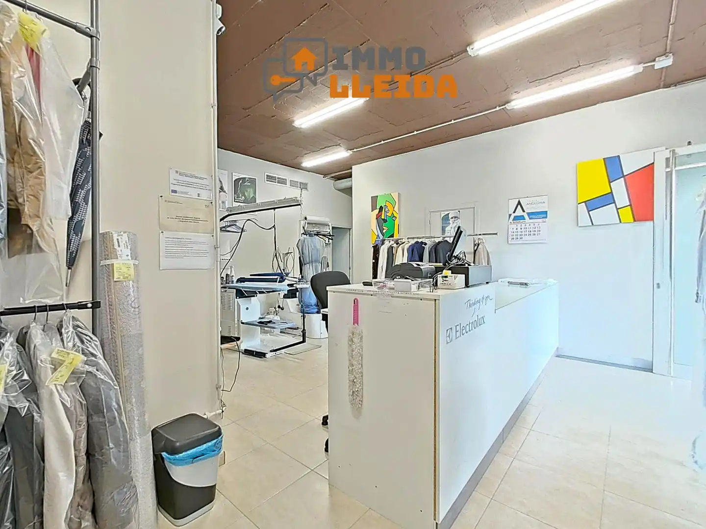 Local comercial de lloguer a Avenida Avinguda Països Catalans 43, imagen 12