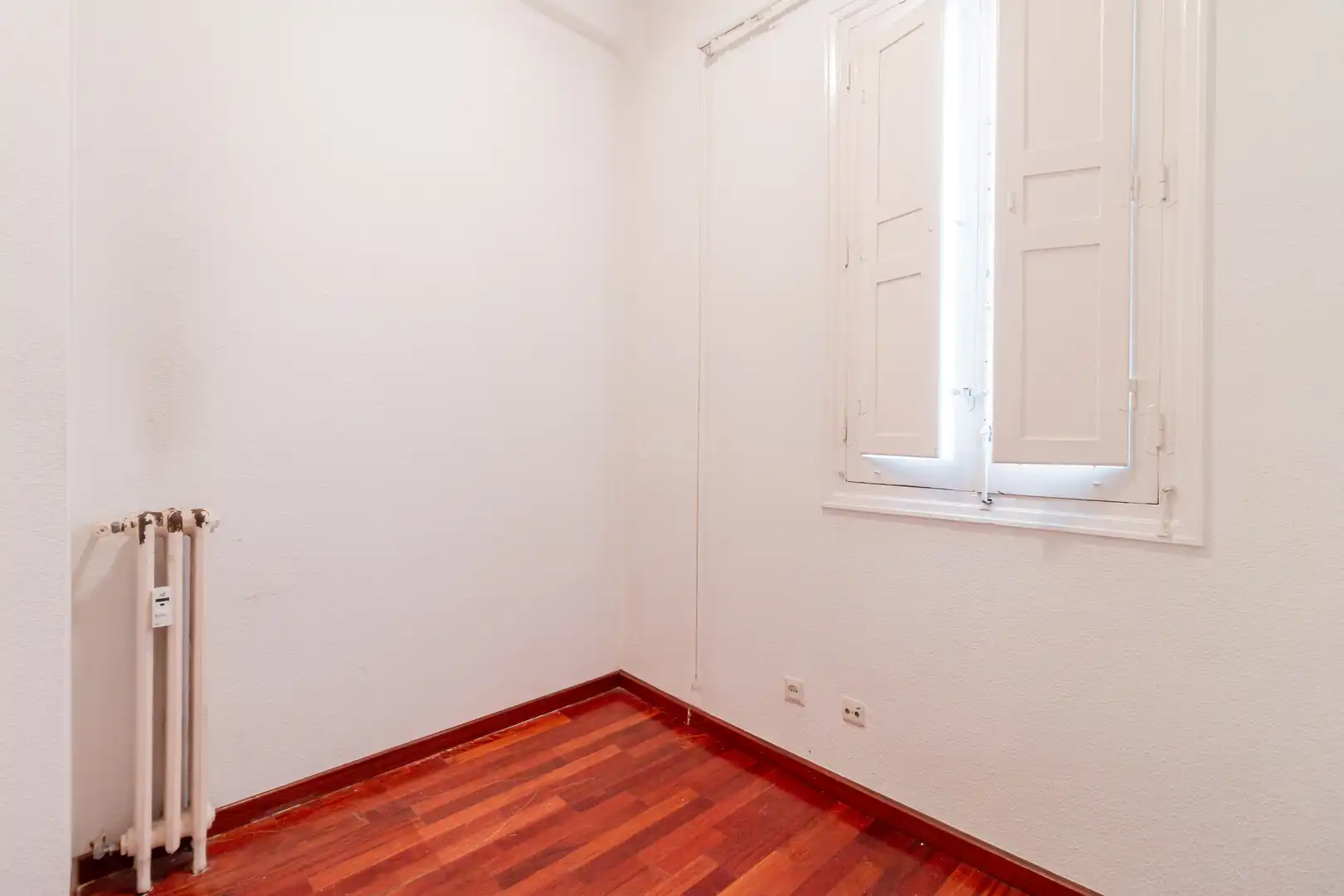 Habitación de Piso en venta en Madrid con Calefacción y Terraza