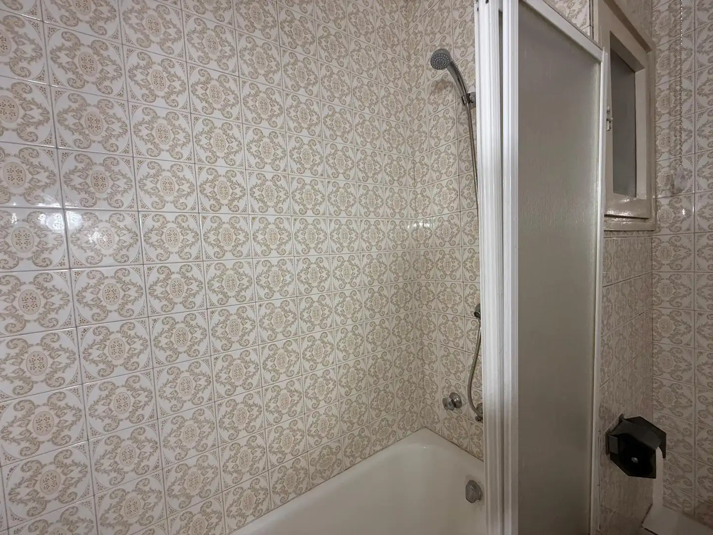 Baño de Piso en venta en Olesa de Montserrat con Calefacción, Terraza y Horno