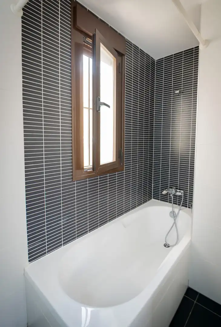 Baño de Ático en venta en Antequera con Aire acondicionado