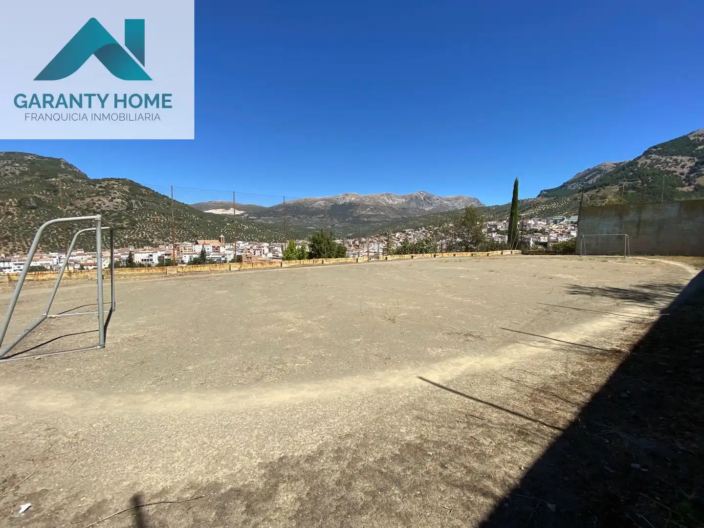 Vista exterior de Casa o chalet en venta en Valdepeñas de Jaén con Aire acondicionado, Calefacción y Jardín privado