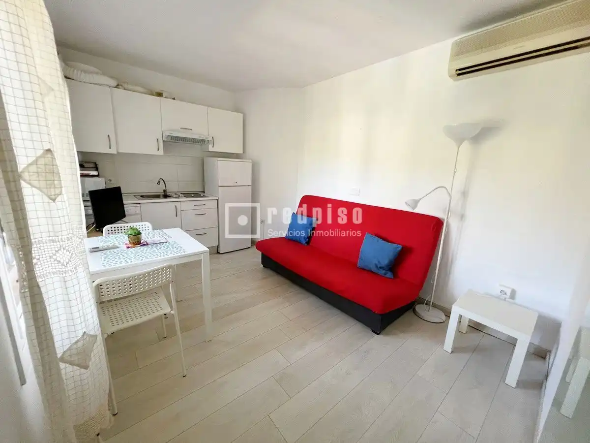 Sala de estar de Casa o chalet en venta en Málaga con Aire acondicionado, Jardín privado y Terraza