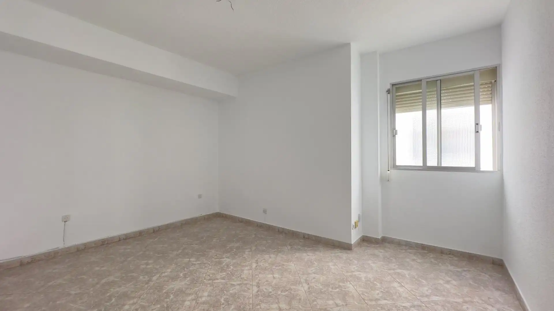 Appartamento con terrazza in affitto a Calle Ángel Ganivet, imagen 12