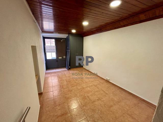Local comercial en Alquiler en Centelles
