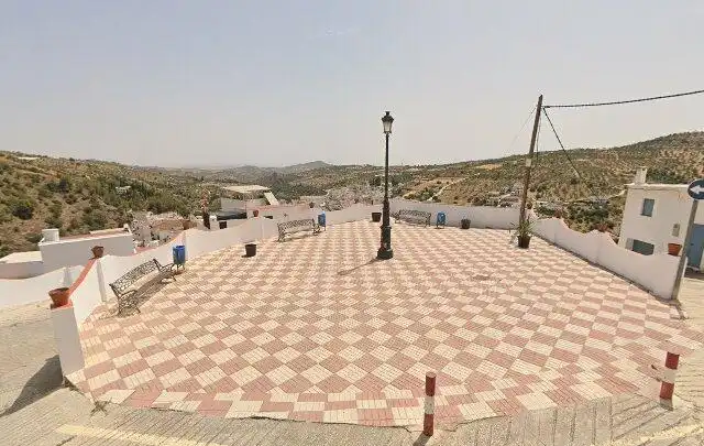Vista exterior de Casa o xalet en venda en Tolox amb Balcó