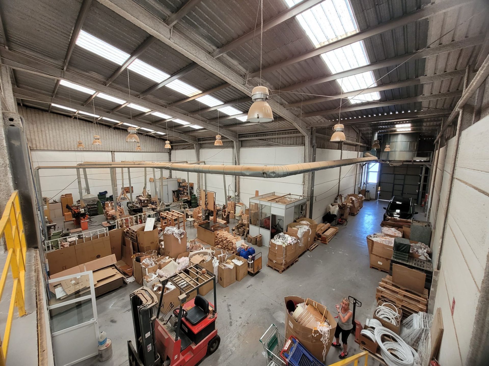 Nau industrial en venda en Manises