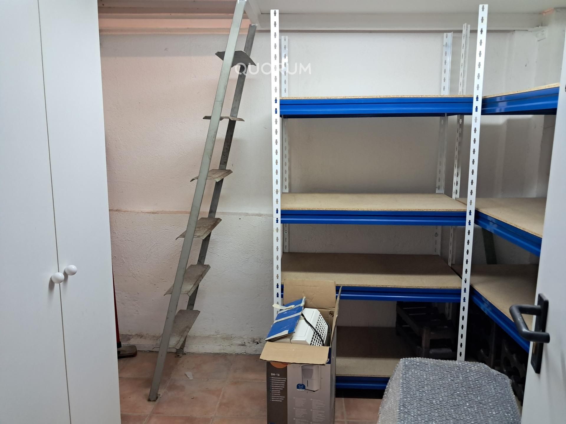 Box room for sale in Bilbao 