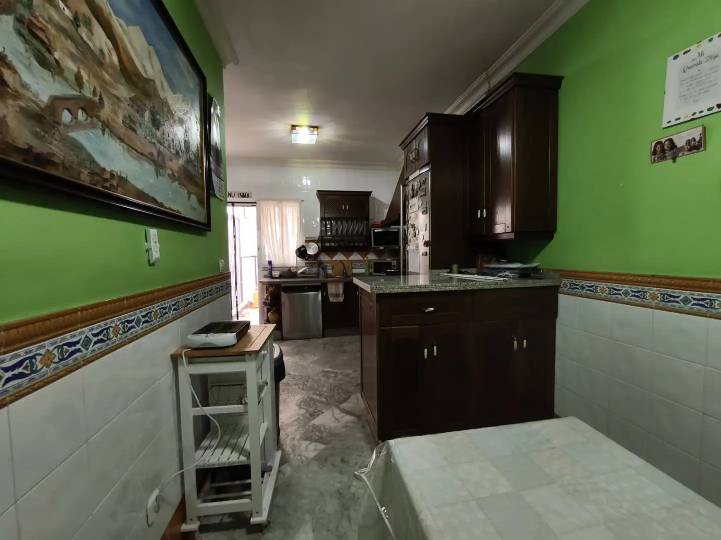 Cuina de Casa adosada en venda en Mairena del Alcor amb Aire condicionat i Moblat
