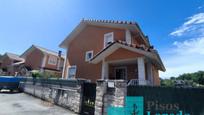 Vista exterior de Casa o xalet en venda en Ampuero amb Calefacció, Jardí privat i Parquet