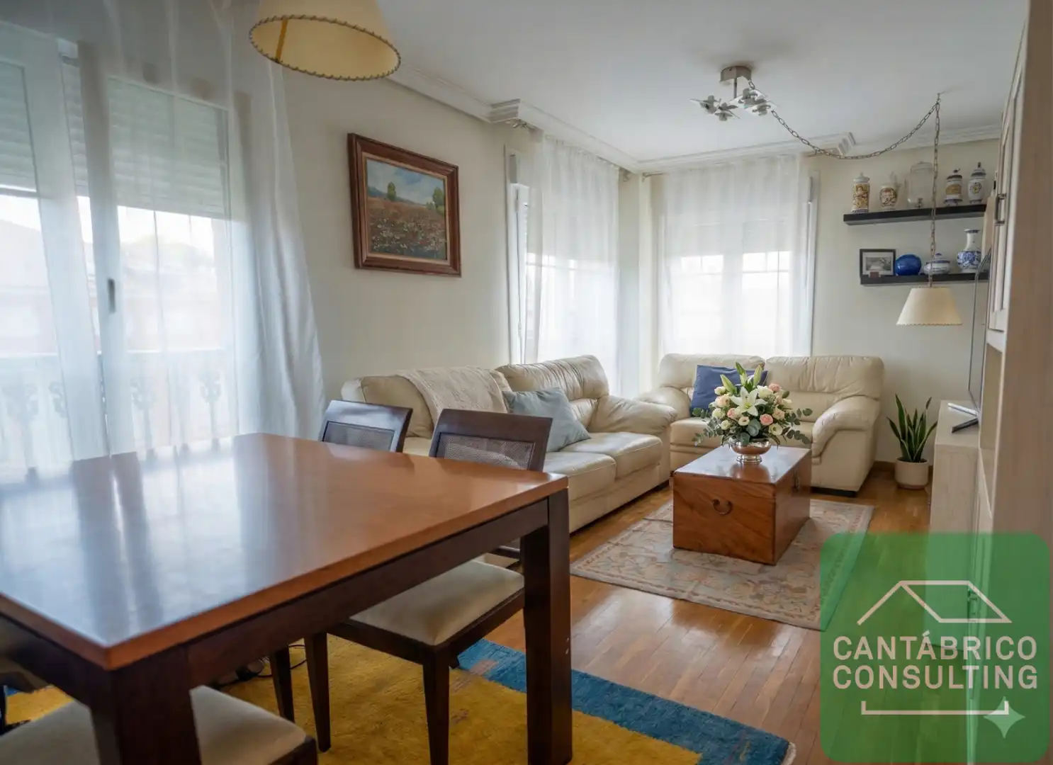 Wohnzimmer von Maisonette zum Verkauf in Navia mit Heizung, Parkett und Möbliert