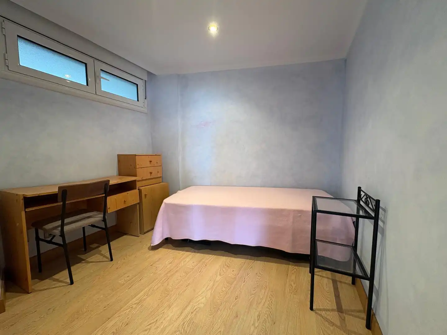 Habitación de Piso de alquiler en Laredo con Amueblado