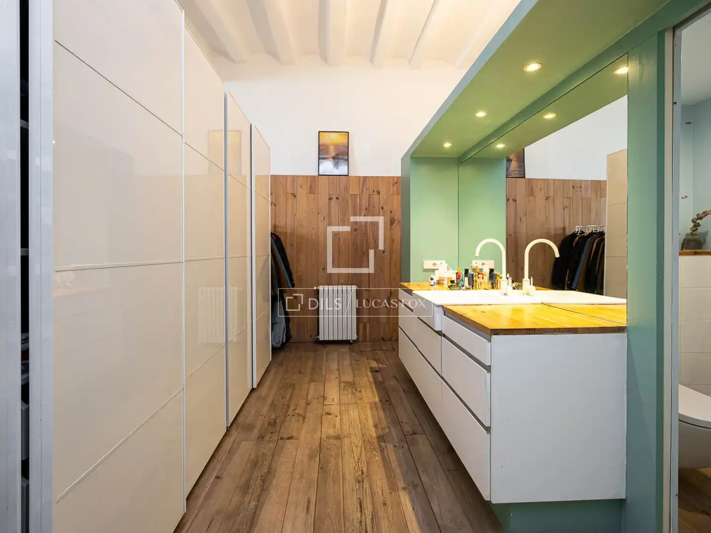 Küche von Wohnung zum Verkauf in Barcelona mit Heizung