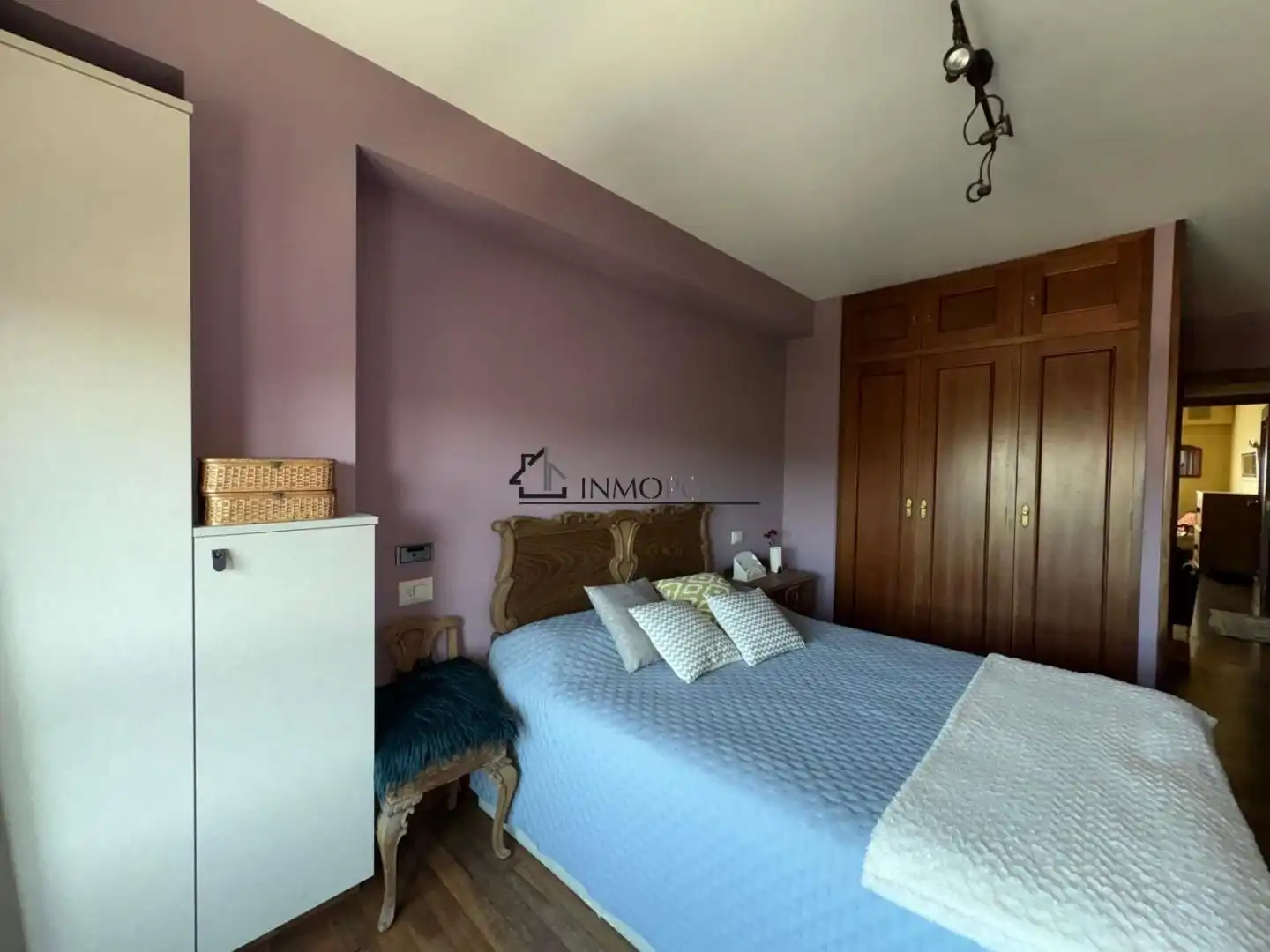 Bedroom of Flat for sale in Pontevedra Capital   with Heating and Storage room