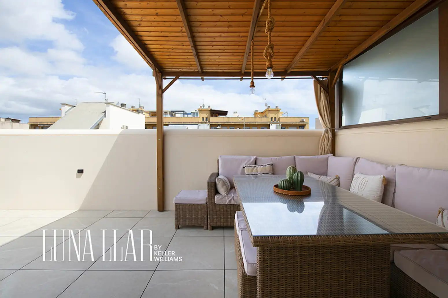 Terrasse von Dachboden zum Verkauf in Cambrils mit Klimaanlage, Heizung und Privatgarten