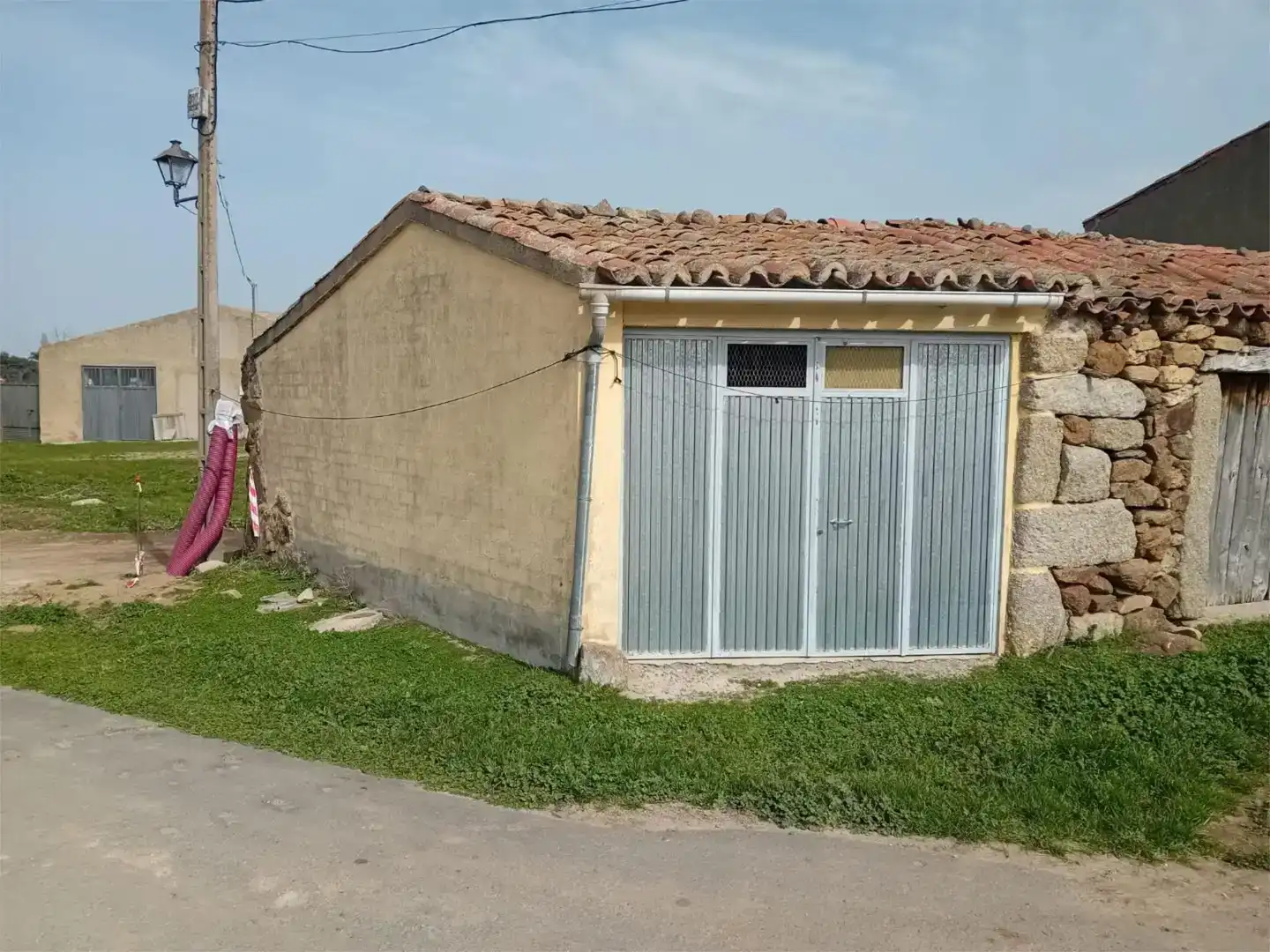 Vista exterior de Pis en venda en La Horcajada  amb Moblat i Balcó