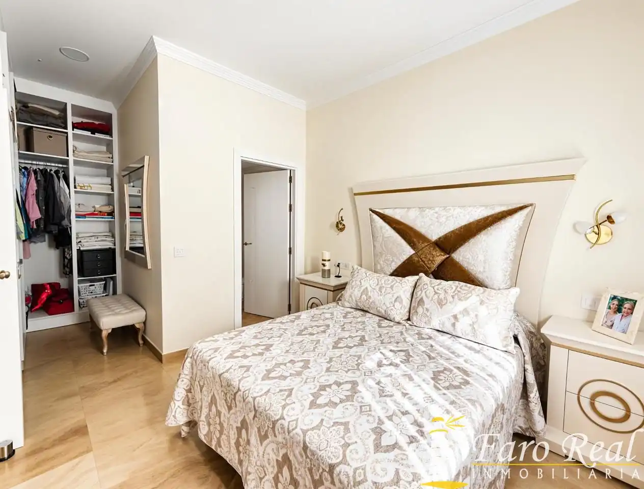 Dormitori de Casa o xalet en venda en Sanlúcar de Barrameda amb Aire condicionat, Terrassa i Moblat