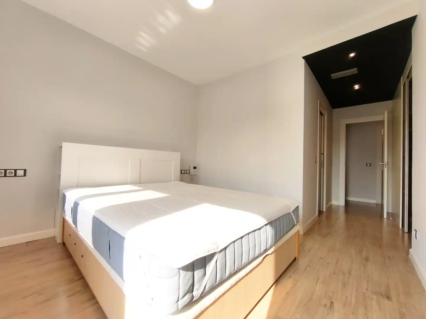 Schlafzimmer von Wohnung zur Miete in  Logroño mit Klimaanlage, Heizung und Möbliert