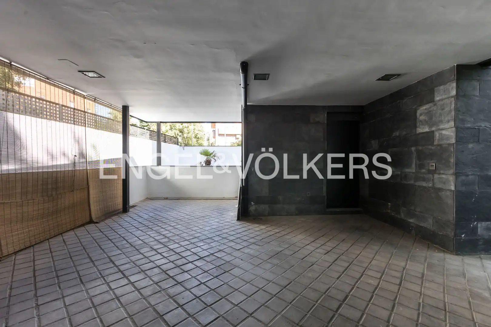 Terraza de Casa o chalet en venta en Madrid con Aire acondicionado, Calefacción y Jardín privado