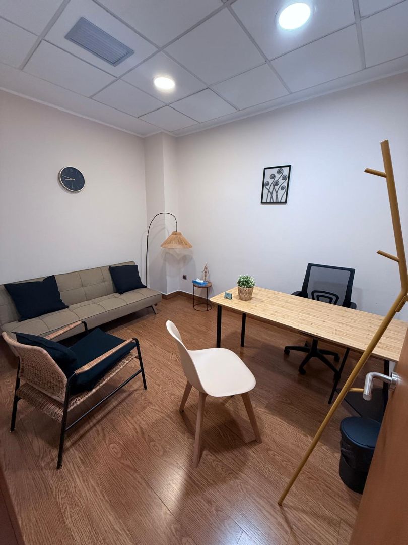 Living room of Premises to rent in Oviedo   with Furnished