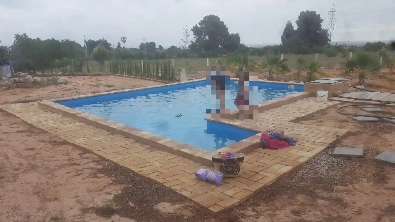 Swimming pool of Residential for sale in Godella