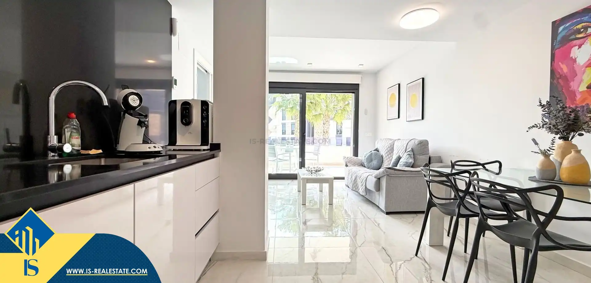 Living room of Flat for sale in Orihuela  with Terrace, Storage room and Furnished