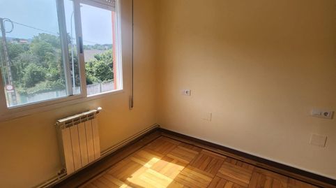 Foto 4 de Piso en venta en O Feal - Xubia, Narón