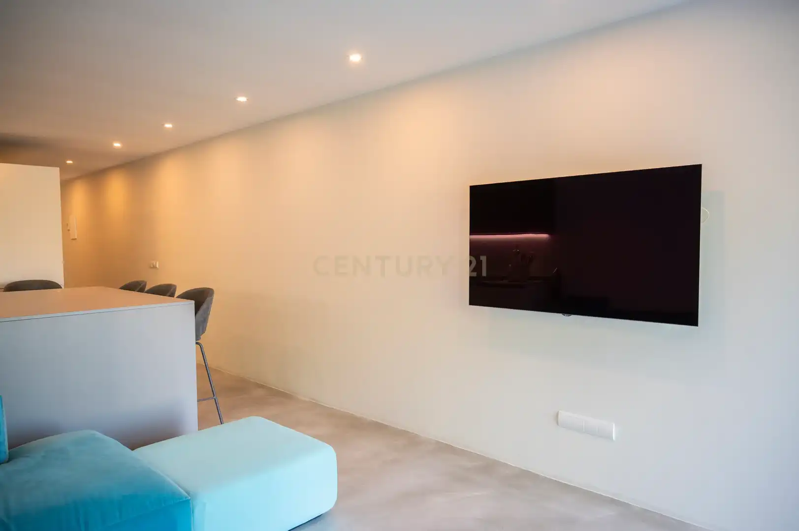 Sala de estar de Apartamento de alquiler en Santa Eulària des Riu con Aire acondicionado, Jardín privado y Piscina comunitaria