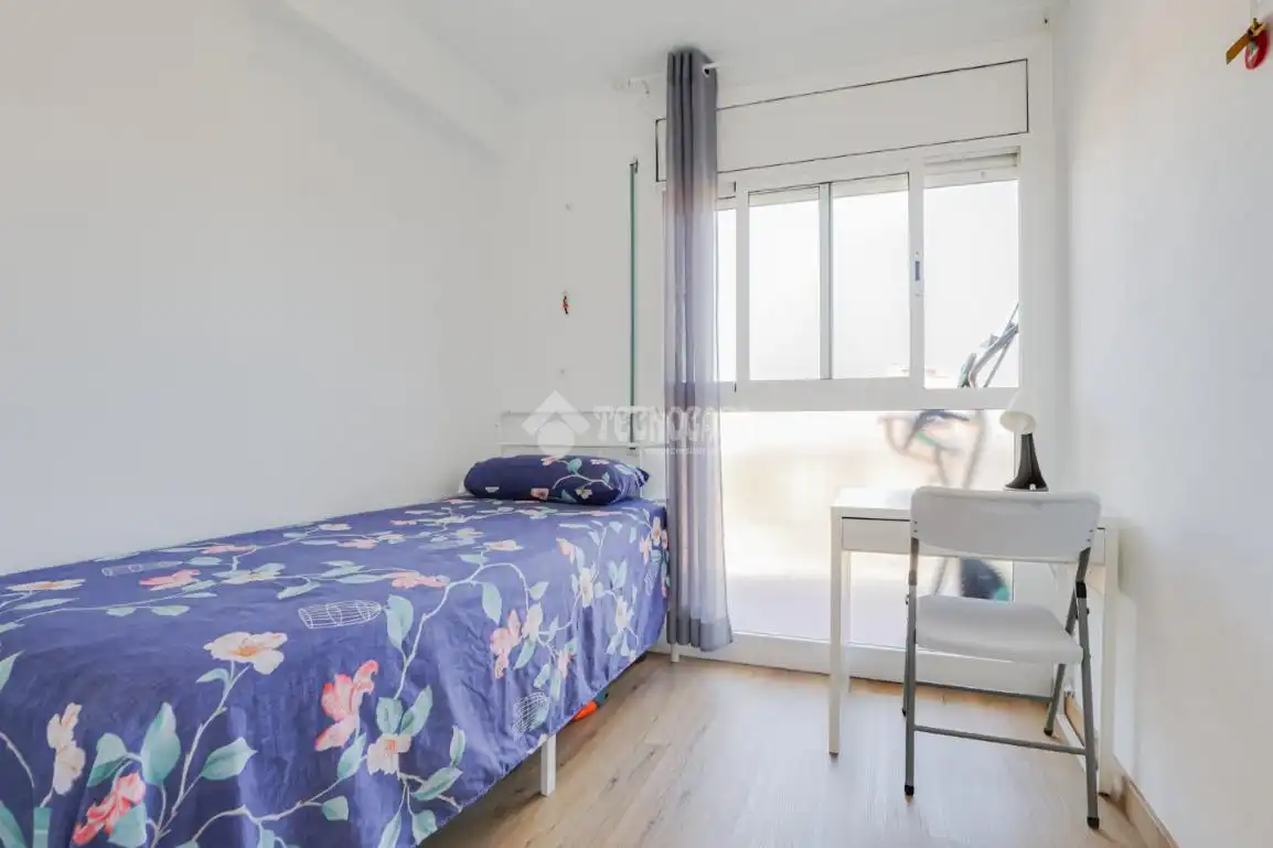Habitación de Piso en venta en Rubí con Balcón