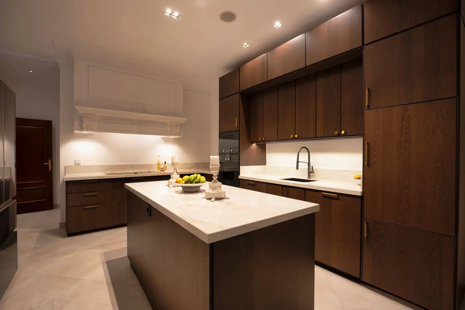 Kitchen of Houses for sale in Benahavís  with Air Conditioner, Private garden and Swimming Pool