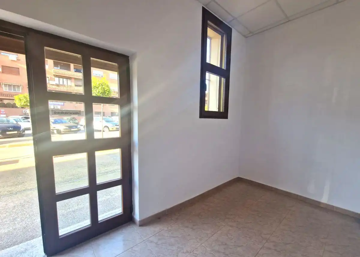 Gewerbefläche zum Verkauf in Calle Calle SOR VALENTINA MIRÓN,, imagen 3