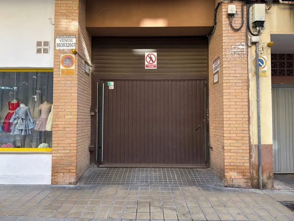 Aparcament de Pis en venda en Mislata amb Aire condicionat