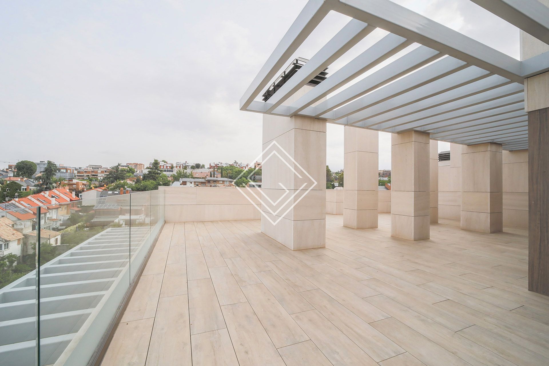 Terrassa de Àtic de lloguer en  Madrid Capital amb Aire condicionat, Calefacció i Terrassa
