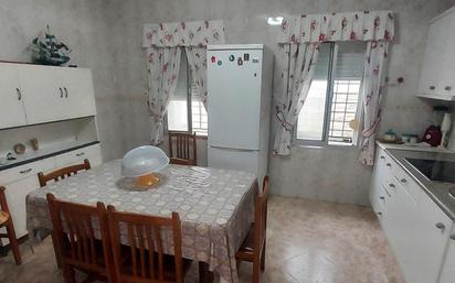 Kitchen of House or chalet for sale in Dos Hermanas  with Air Conditioner