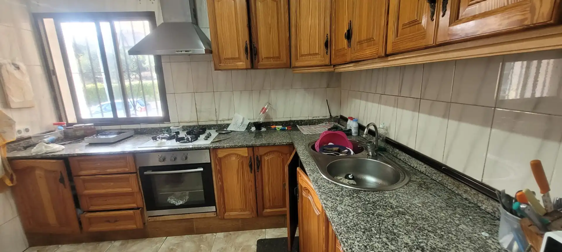 Kitchen of Houses for sale in Algeciras  with Private garden, Terrace and Balcony