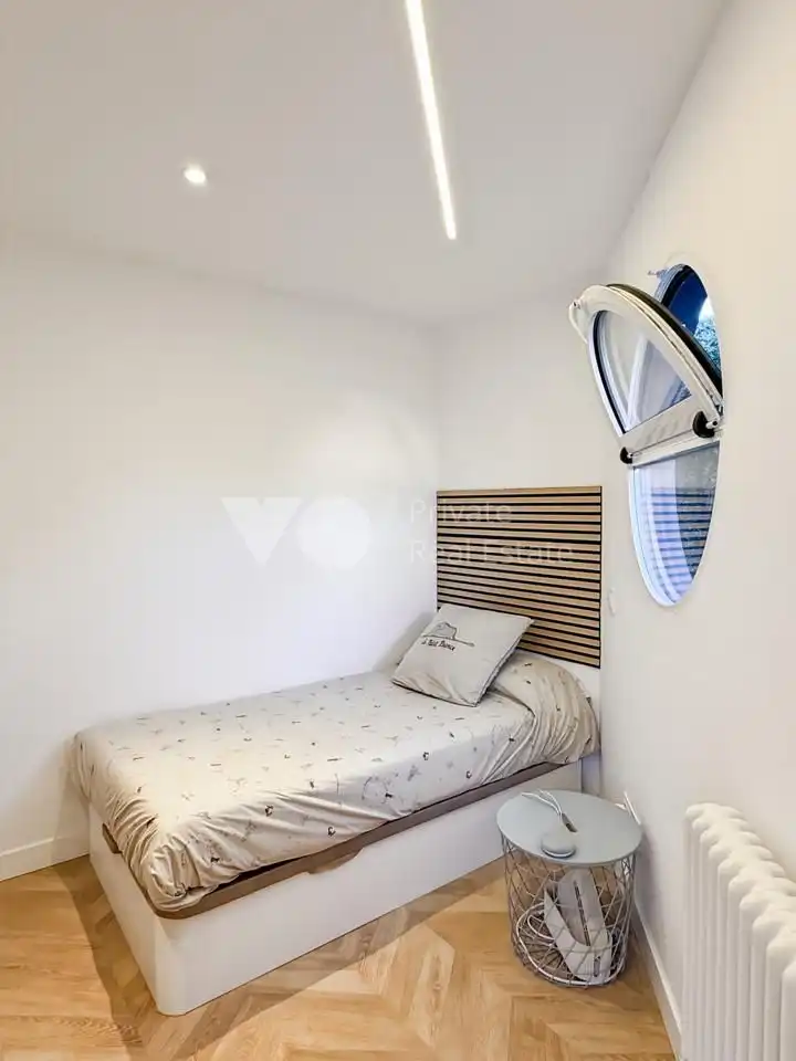 Schlafzimmer von Erdgeschoss zum Verkauf in Boadilla del Monte mit Klimaanlage, Heizung und Privatgarten