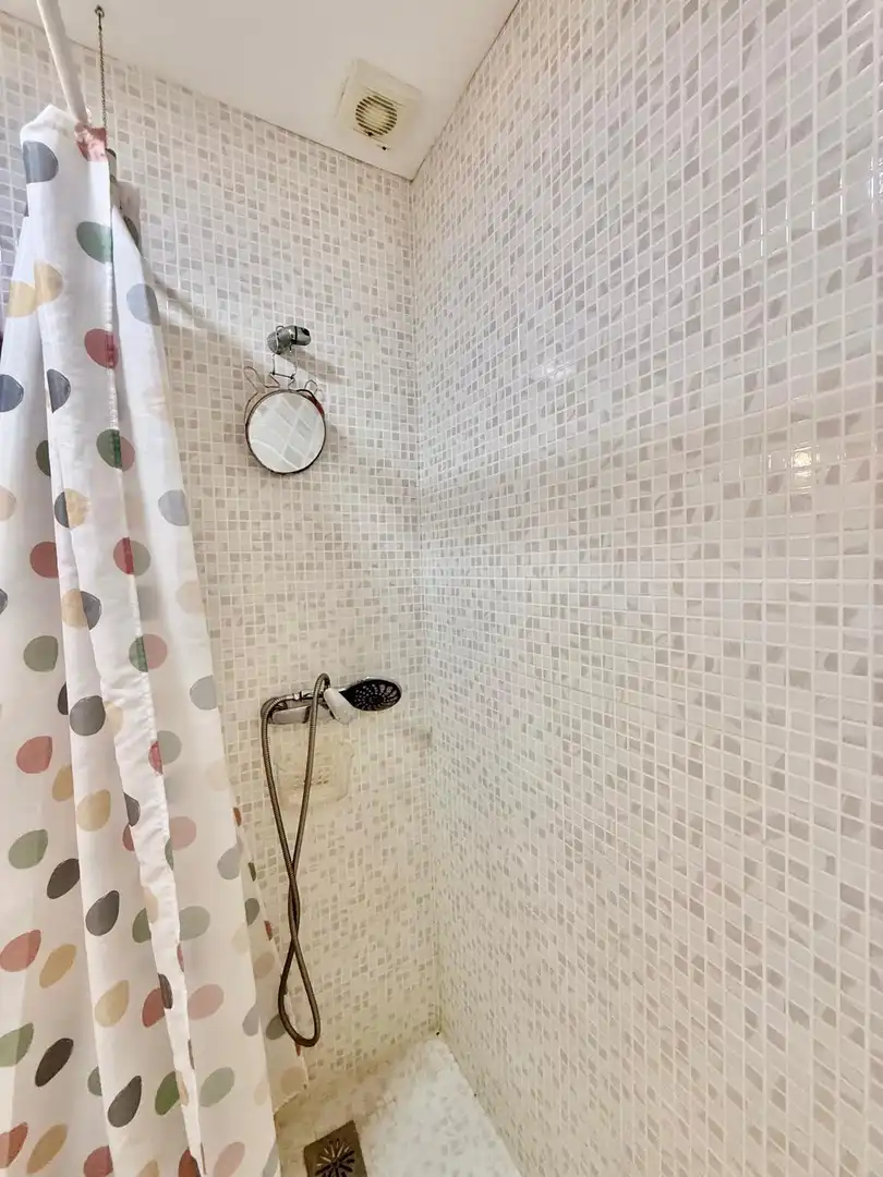 Bany de Casa o xalet en venda en Orihuela amb Aire condicionat, Jardí privat i Terrassa