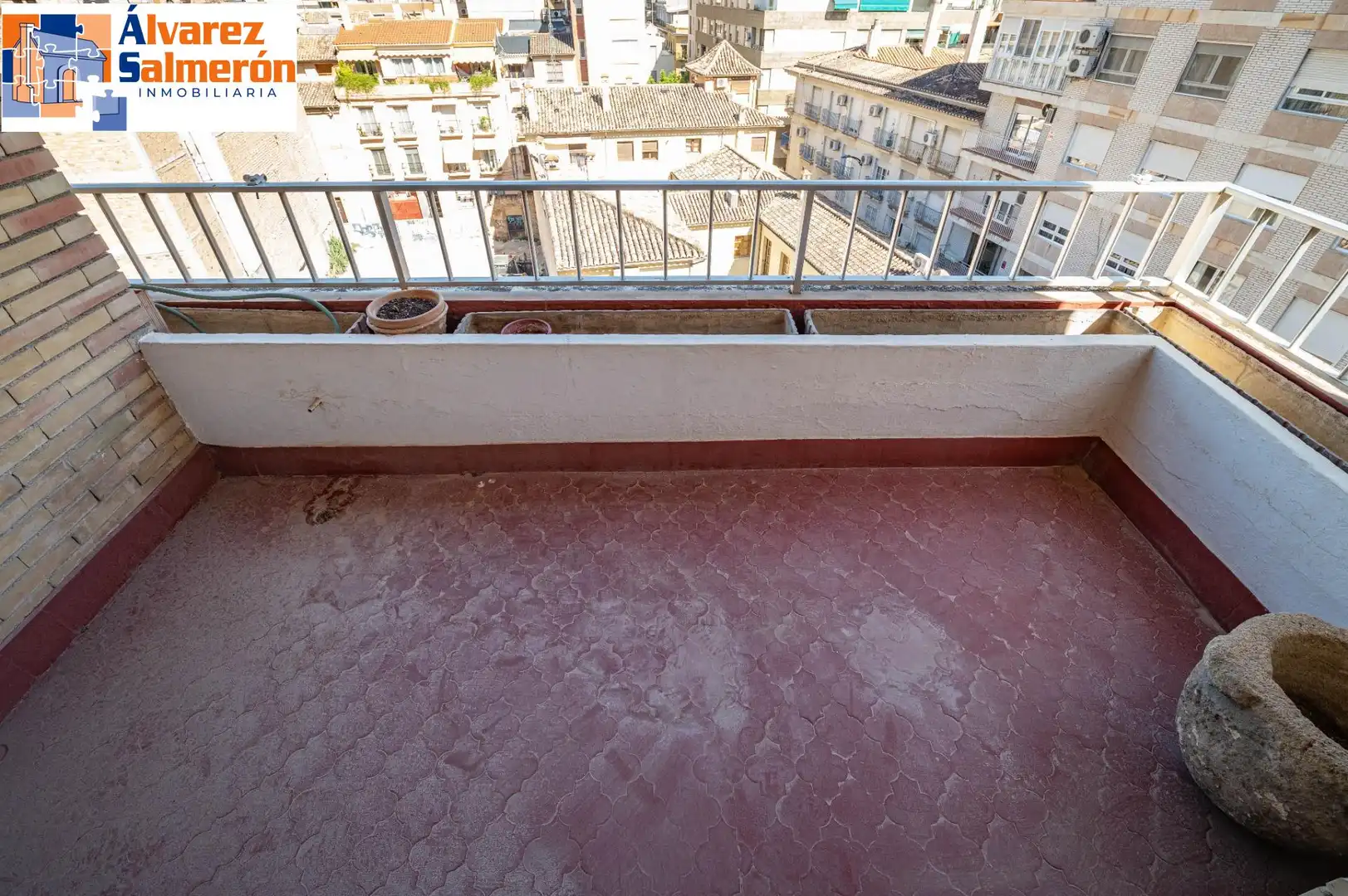 Terraza de Piso en venta en Granada con Terraza y Balcón