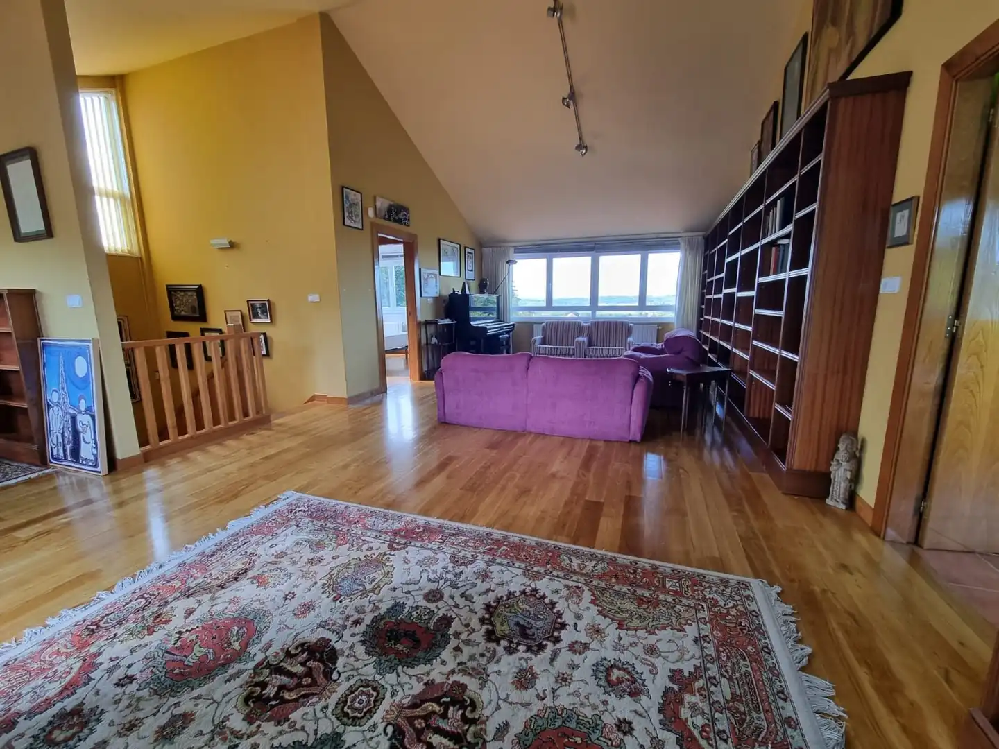 Living room of Houses for sale in Miño  with Heating, Parquet flooring and Storage room