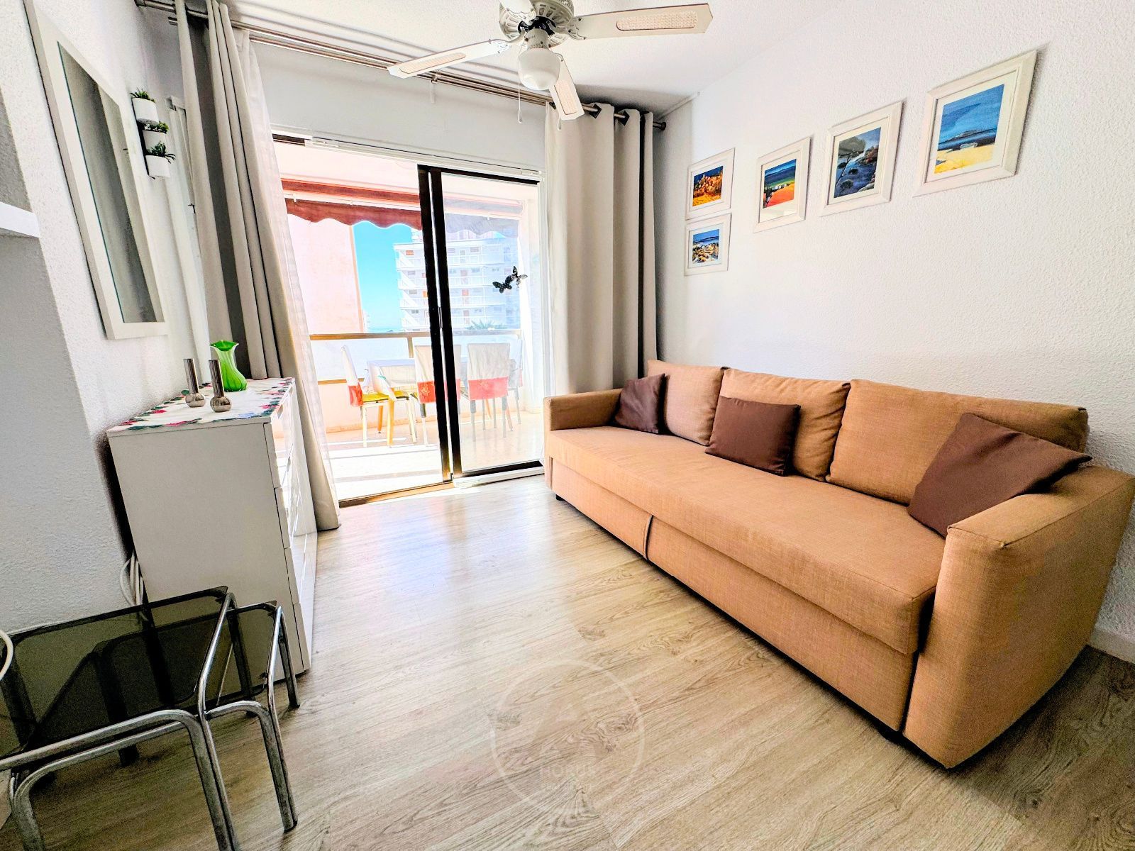 Schlafzimmer von Dachboden zum Verkauf in Benidorm mit Klimaanlage, Terrasse und Abstellraum