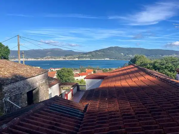 Vista exterior de Casa o xalet en venda en A Guarda   amb Jardí privat i Traster