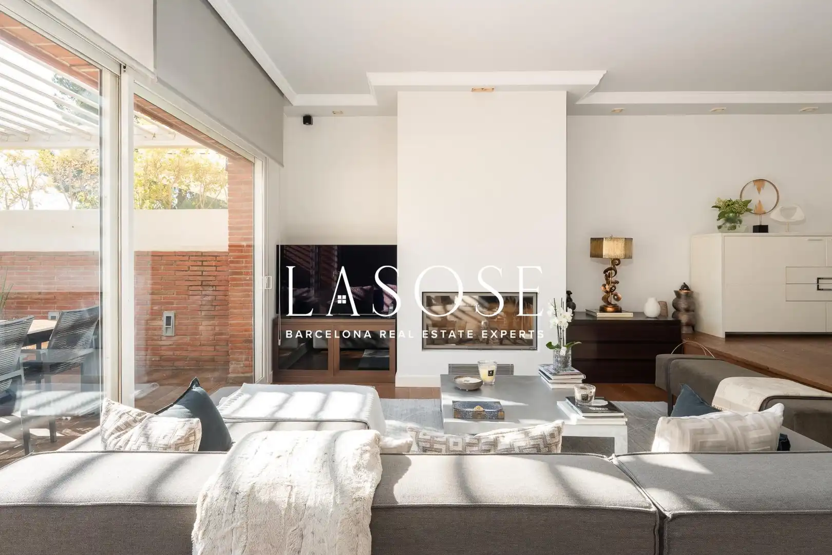 Living room of Houses for rent in Sant Just Desvern  with Heating, Private garden and Terrace