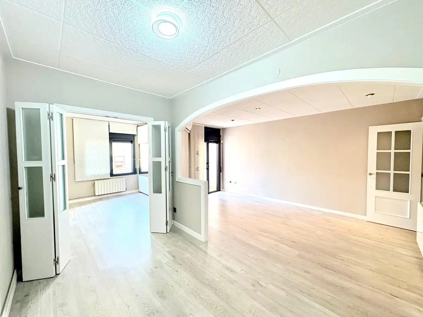Living room of Flat for sale in Montcada i Reixac  with Heating and Balcony
