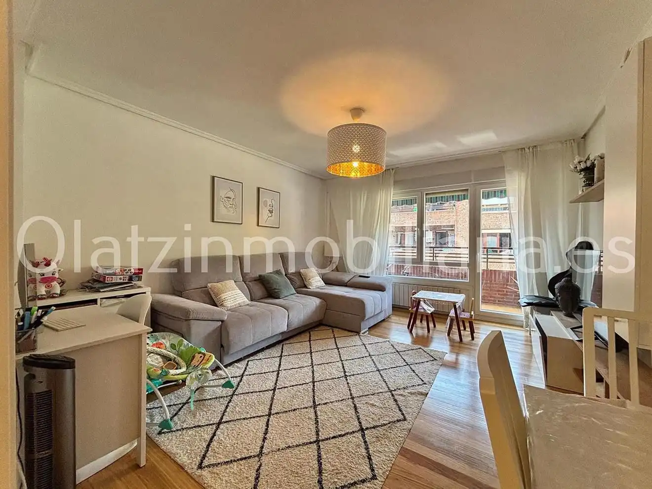Sala de estar de Piso en venta en Zalla  con Calefacción, Terraza y Trastero