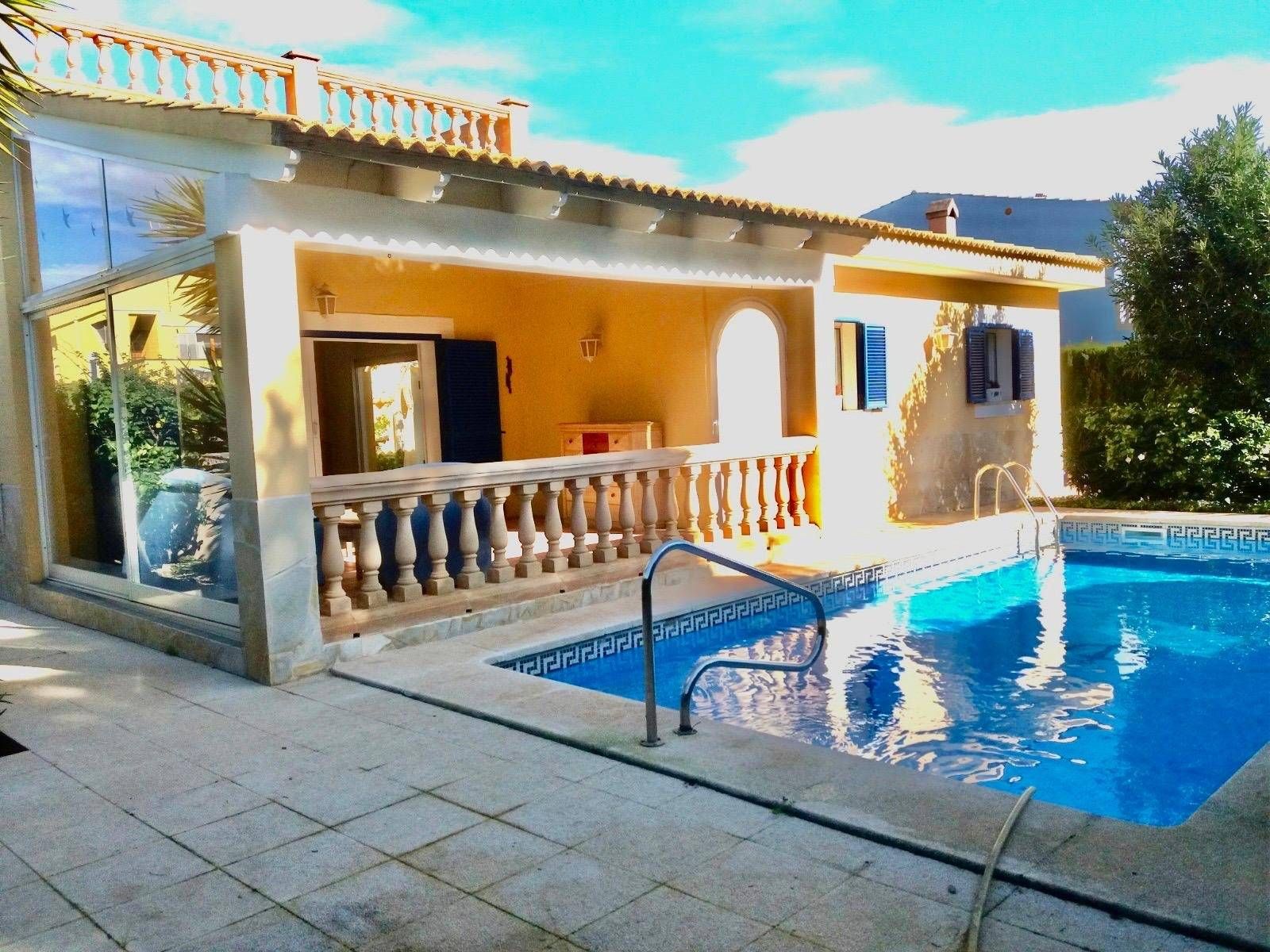Swimming pool of House or chalet for sale in Llucmajor