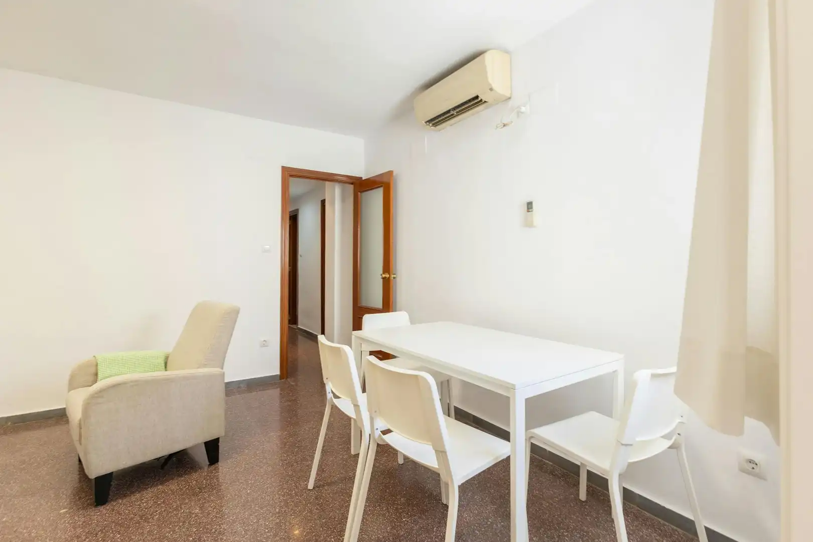 Flat with garden to rent in N/A, imagen 9