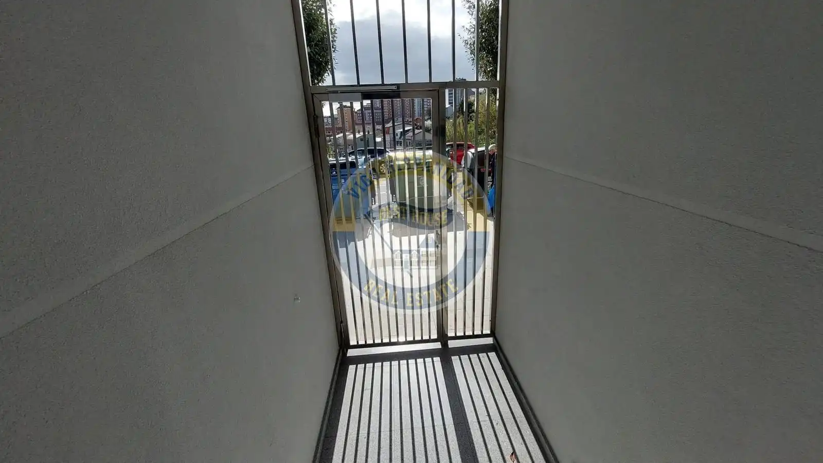 Terrasse von Erdgeschoss zum Verkauf in Vigo 