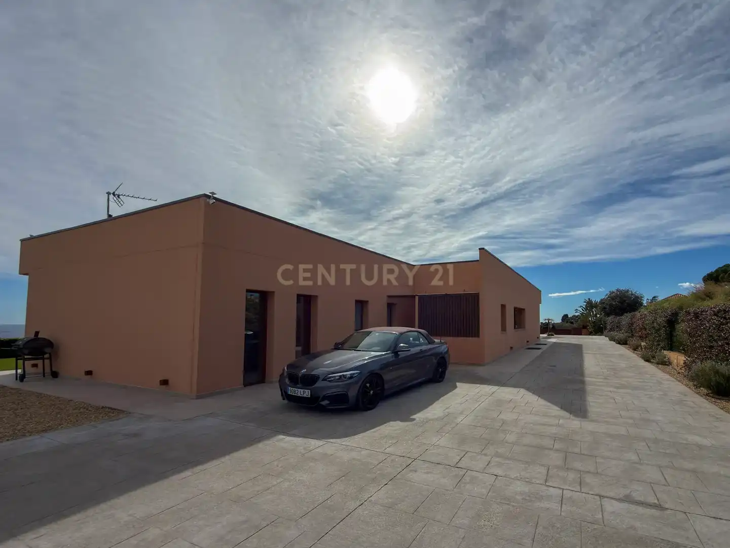 Vista exterior de Casa o xalet en venda en Sant Vicenç de Montalt amb Aire condicionat, Jardí privat i Traster